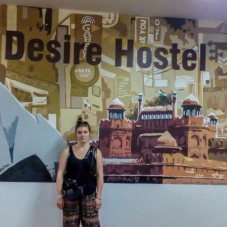 The Desire Hostel New Delhi Buitenkant foto